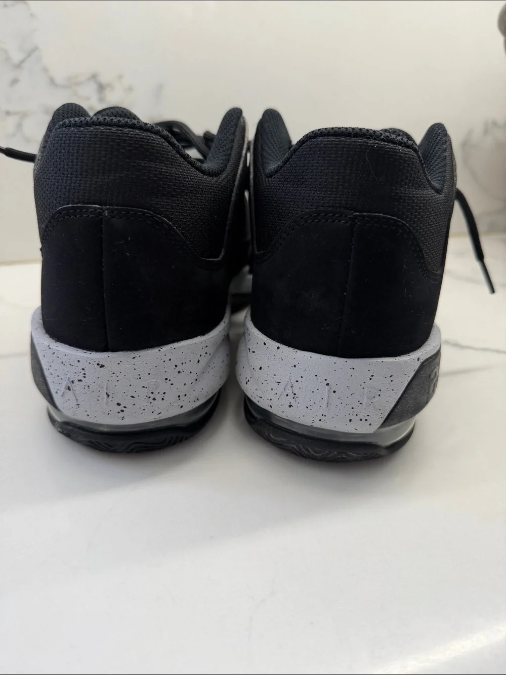 Jordan sleek mid